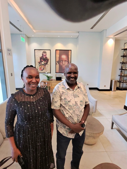 photo 5944 singular display fullPicture